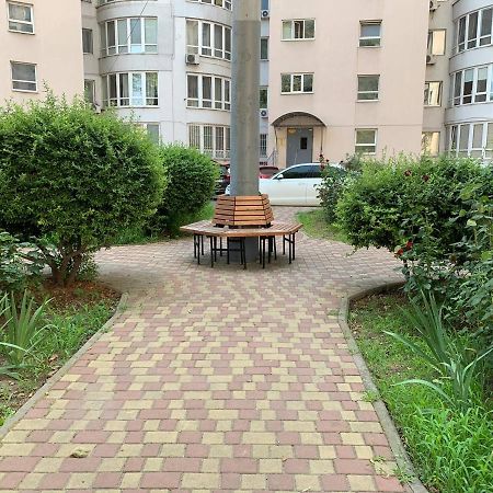 Apartments Staroportofrankovskaya & Pastera Street Odessa Exterior foto