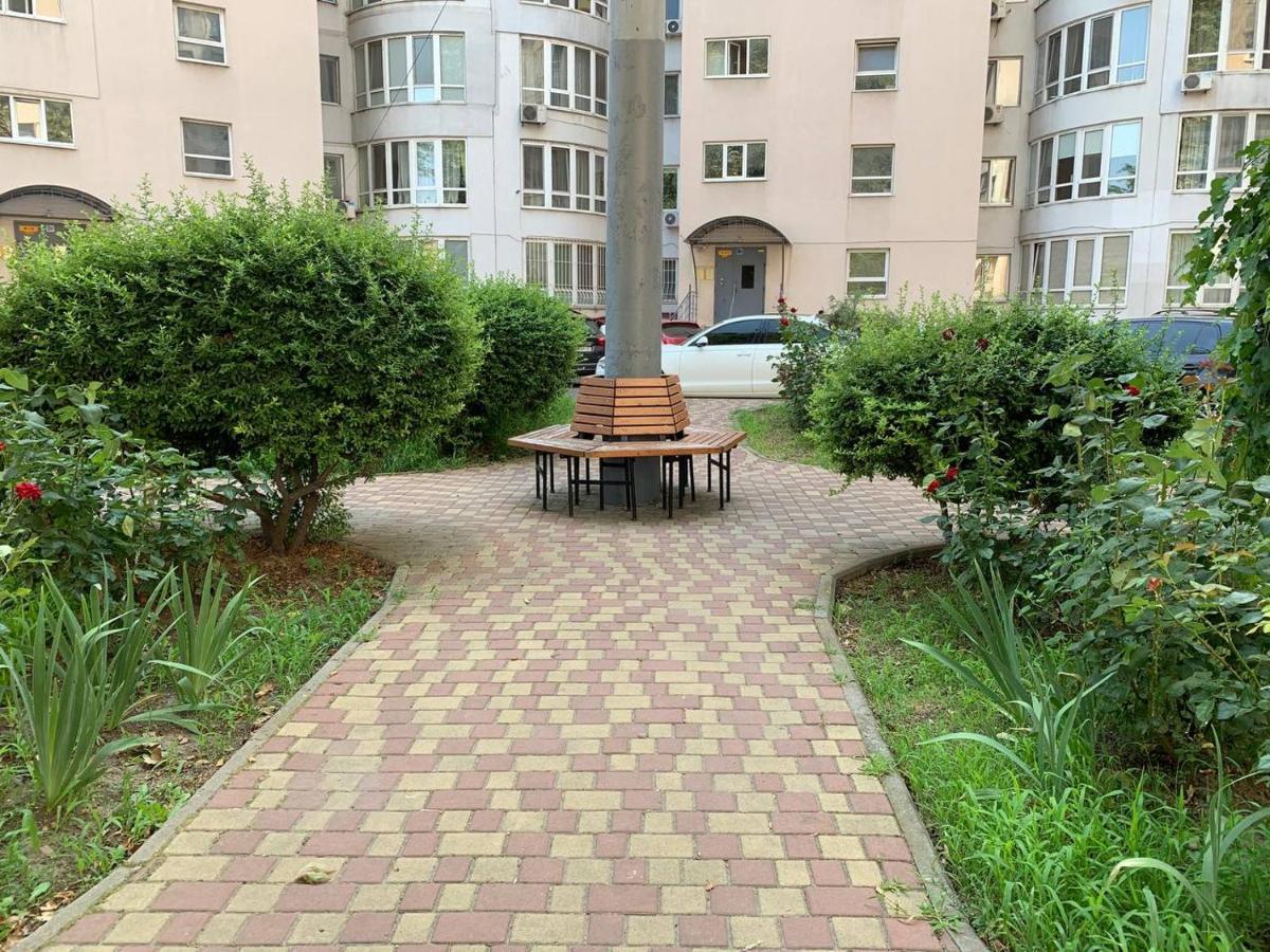 Apartments Staroportofrankovskaya & Pastera Street Odessa Exterior foto
