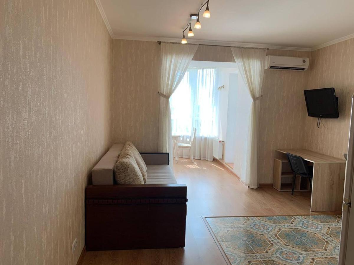 Apartments Staroportofrankovskaya & Pastera Street Odessa Exterior foto